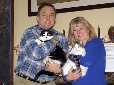 Phyllis Recca, Gene Pisasale and the kitties Francis and Frankie